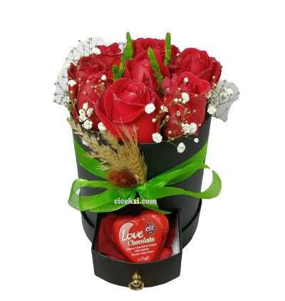 red rose Çiçeği & Ürünü Karizma Sevgilim 